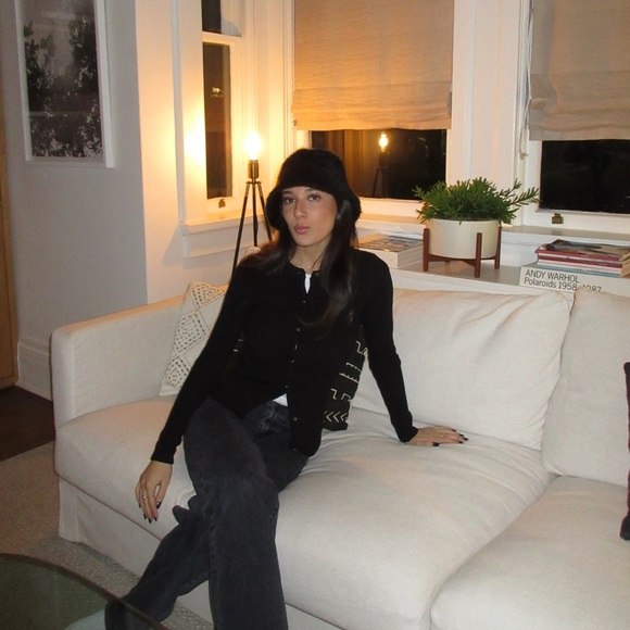 Meet your Posher, Ally - Picture 1 of 1